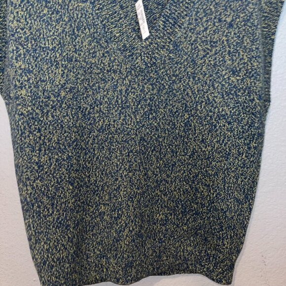 MADEWELL Donegal (Re)sponsible Cashmere V-Neck Sweater Vest - Spruce Mouline NWT - Picture 3 of 13